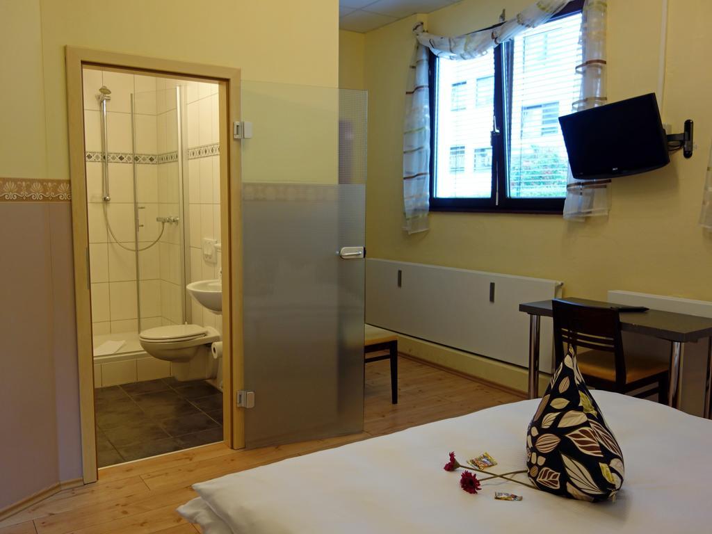Stadthotel Регенсбург Номер фото