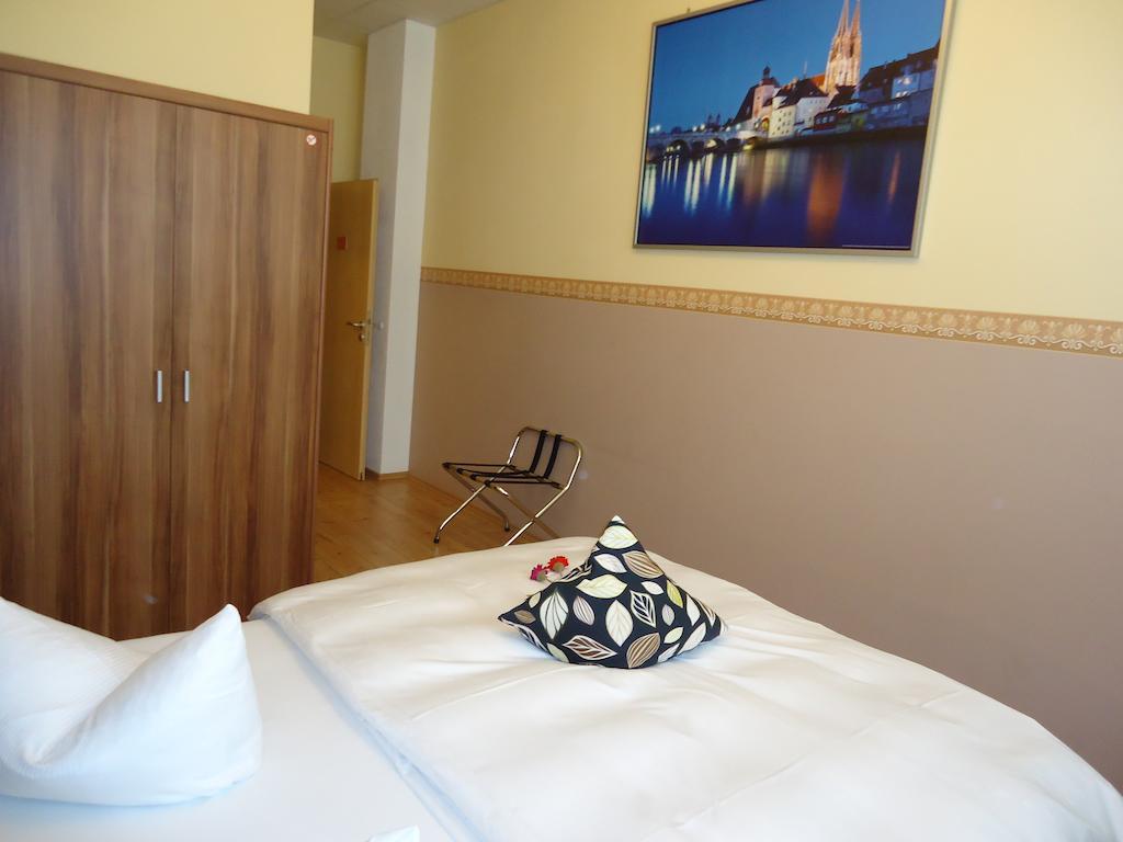 Stadthotel Регенсбург Номер фото